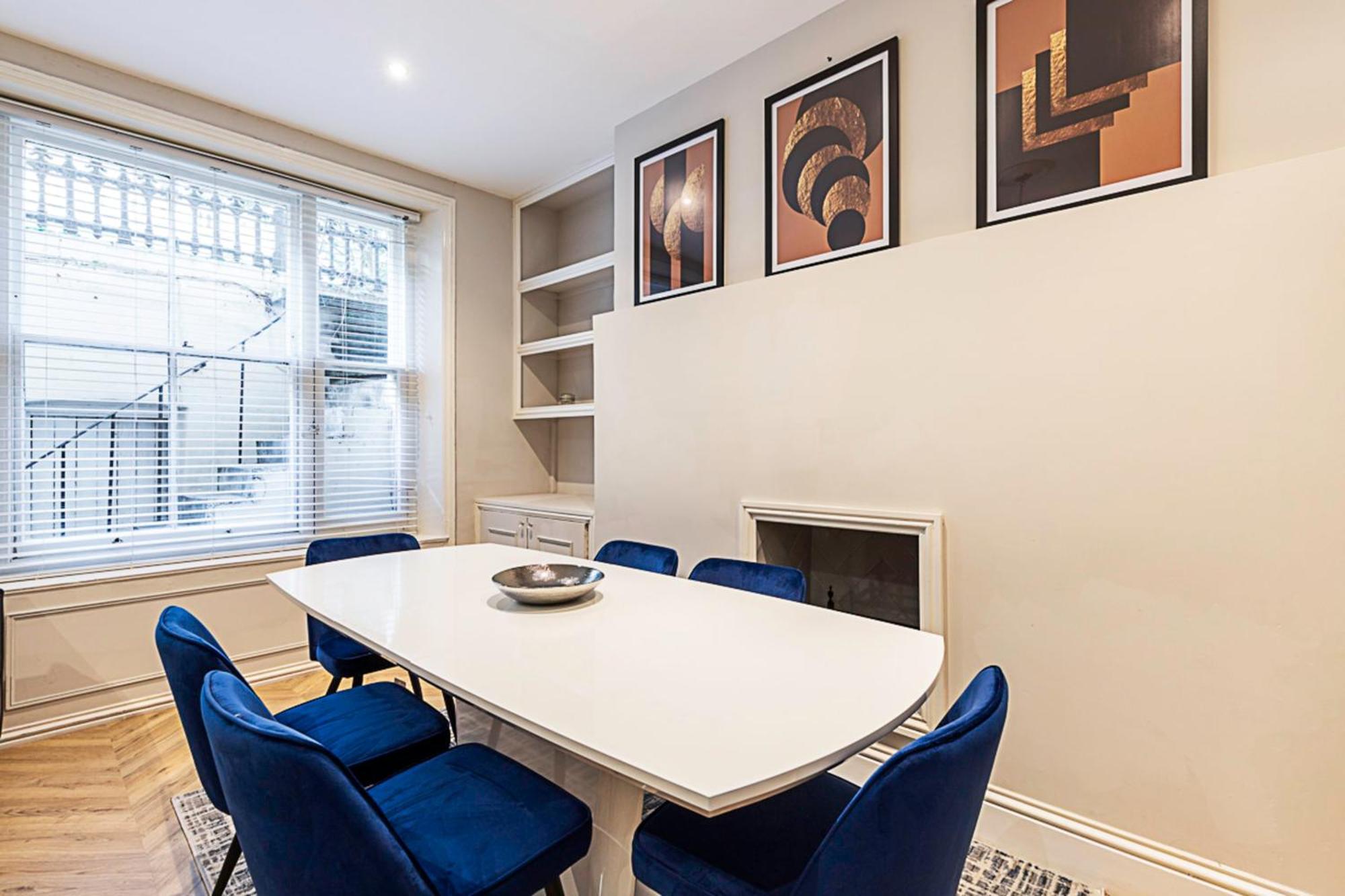 Beautiful Two Bedroom Abode In Notting Hill Appartamento *