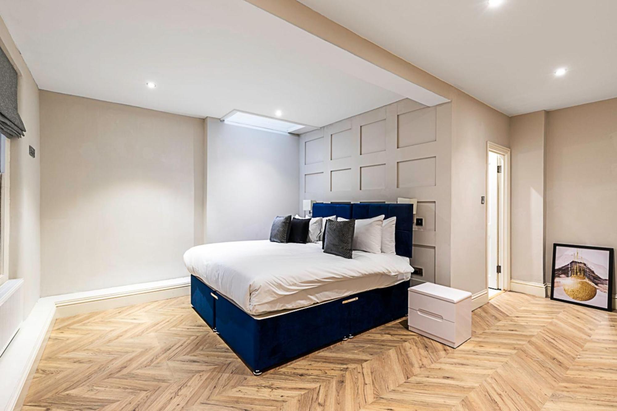 Beautiful Two Bedroom Abode In Notting Hill Appartamento *