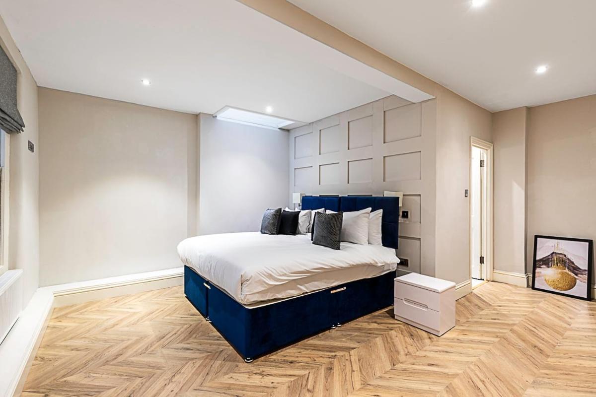Beautiful Two Bedroom Abode In Notting Hill Appartamento *