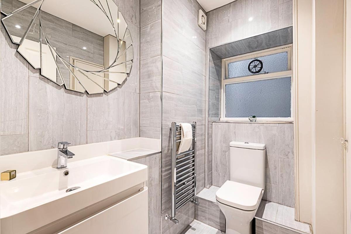Appartamento Beautiful Two Bedroom Abode In Notting Hill Londra